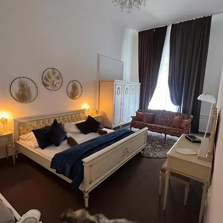 Apartment Csaky Palace 1